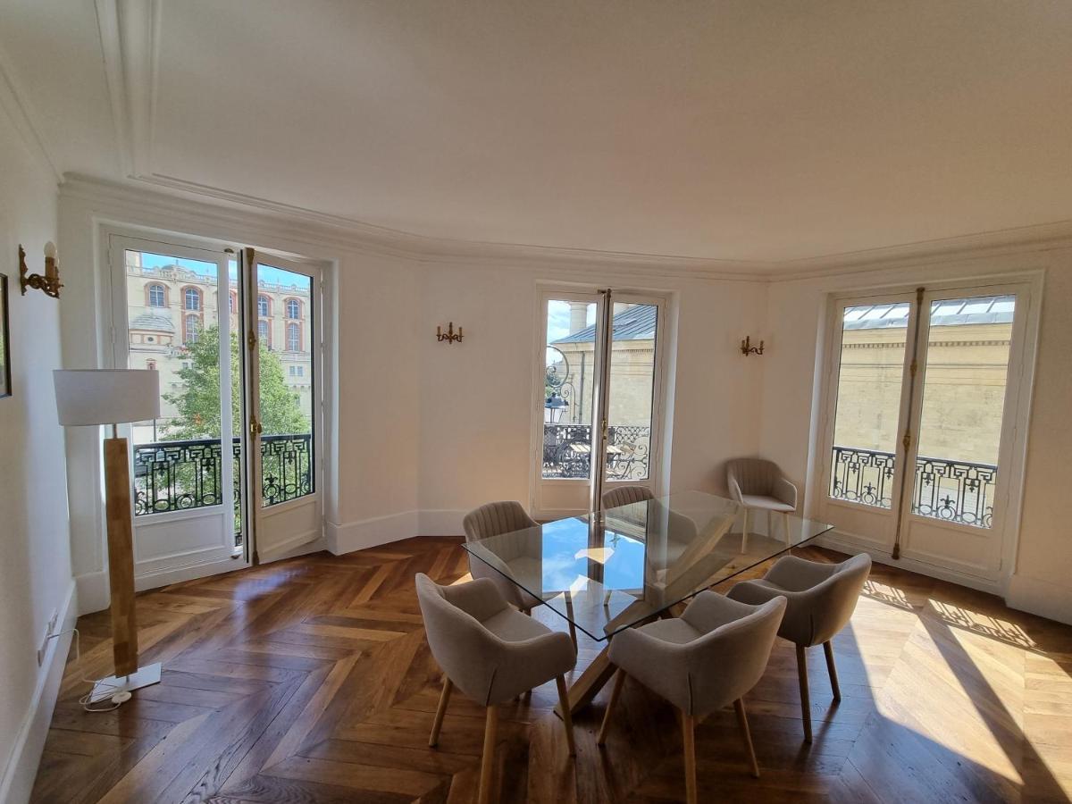 Face Chateau St Germain En Laye, Appartement 4 A 6 Personnes, 23 Min De Paris Champs-Elysees Сен Жермен ан Ле Екстериор снимка