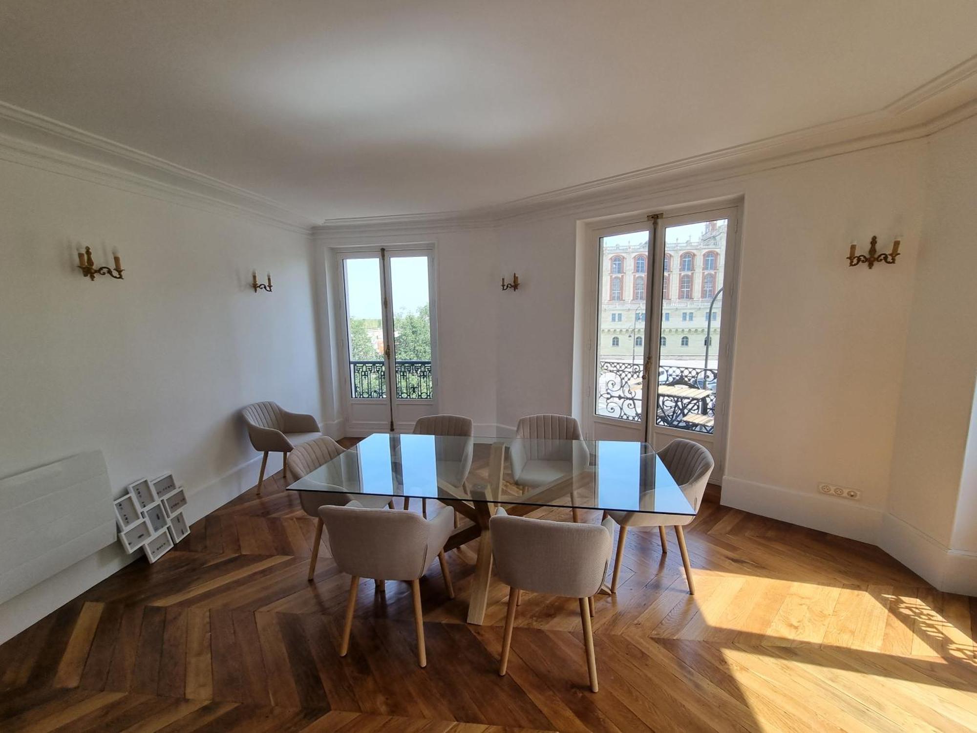 Face Chateau St Germain En Laye, Appartement 4 A 6 Personnes, 23 Min De Paris Champs-Elysees Сен Жермен ан Ле Екстериор снимка