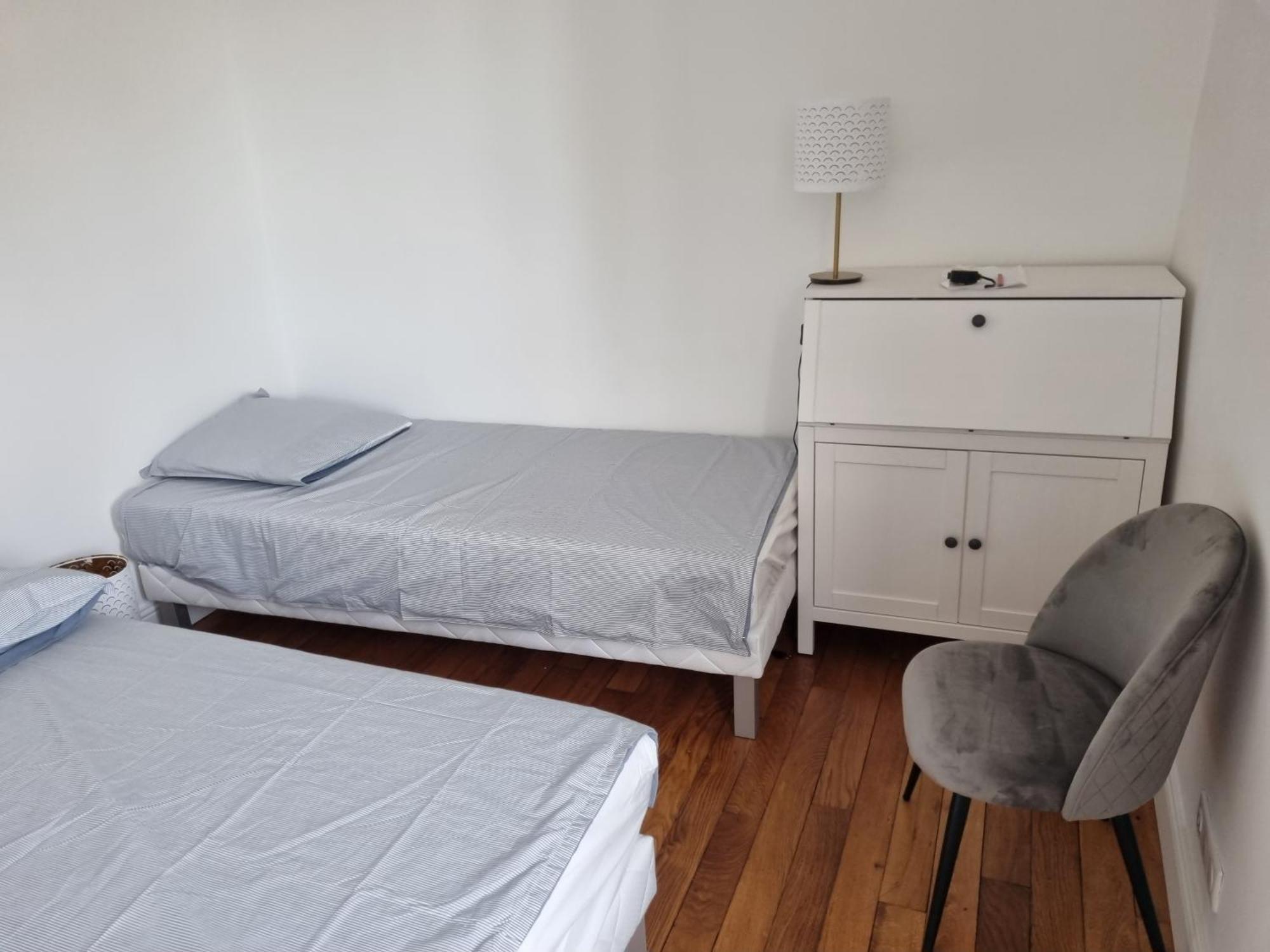 Face Chateau St Germain En Laye, Appartement 4 A 6 Personnes, 23 Min De Paris Champs-Elysees Сен Жермен ан Ле Екстериор снимка