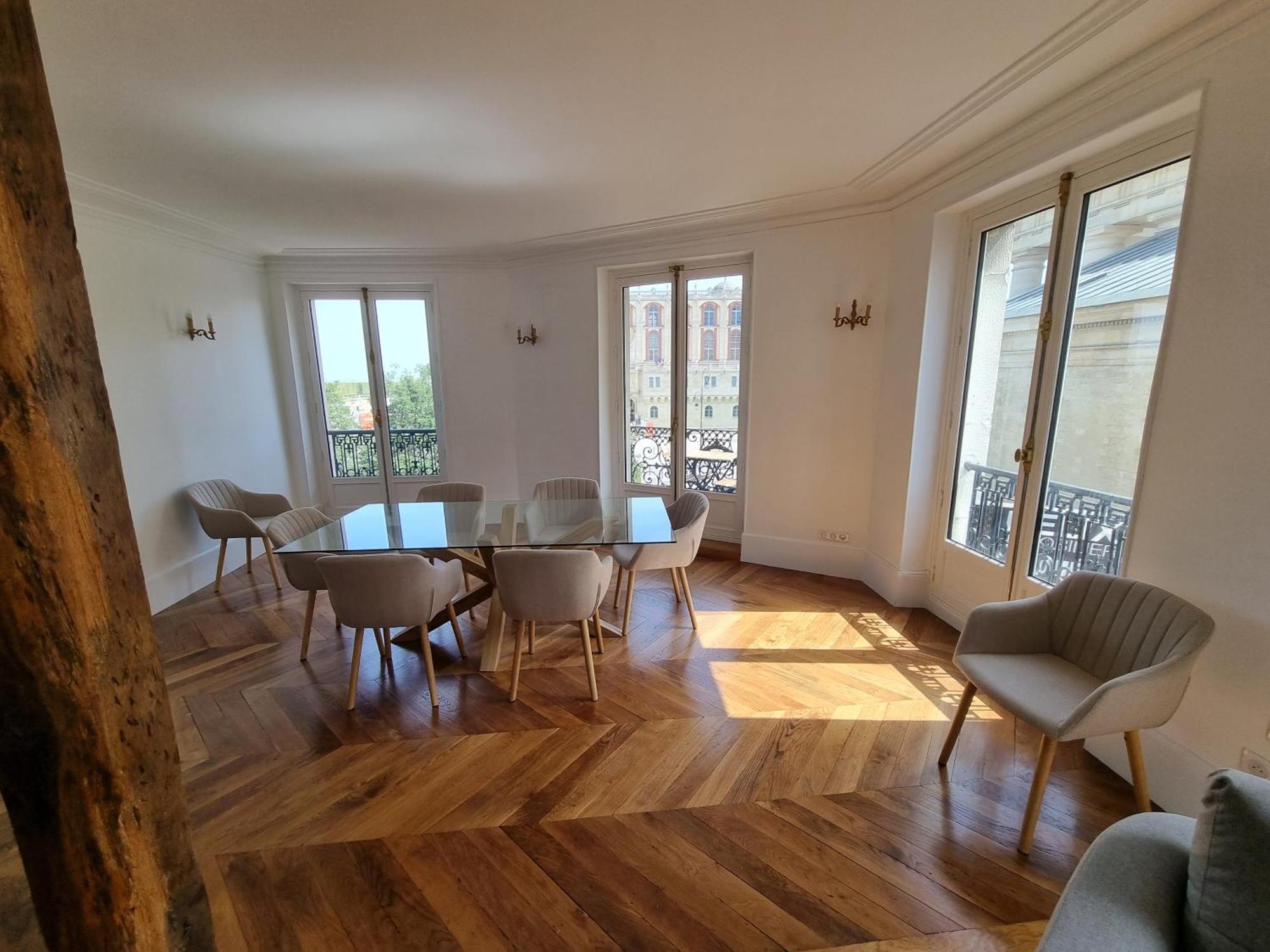 Face Chateau St Germain En Laye, Appartement 4 A 6 Personnes, 23 Min De Paris Champs-Elysees Сен Жермен ан Ле Екстериор снимка