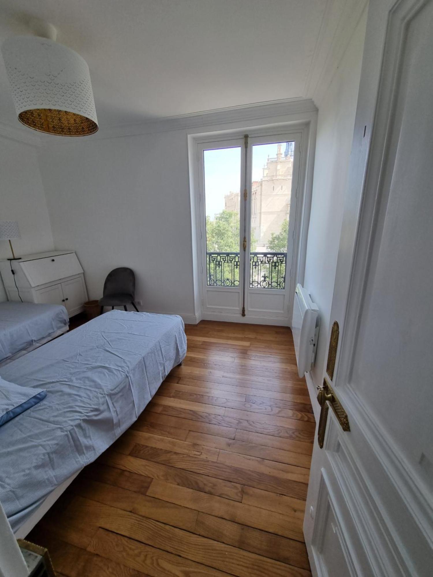 Face Chateau St Germain En Laye, Appartement 4 A 6 Personnes, 23 Min De Paris Champs-Elysees Сен Жермен ан Ле Екстериор снимка